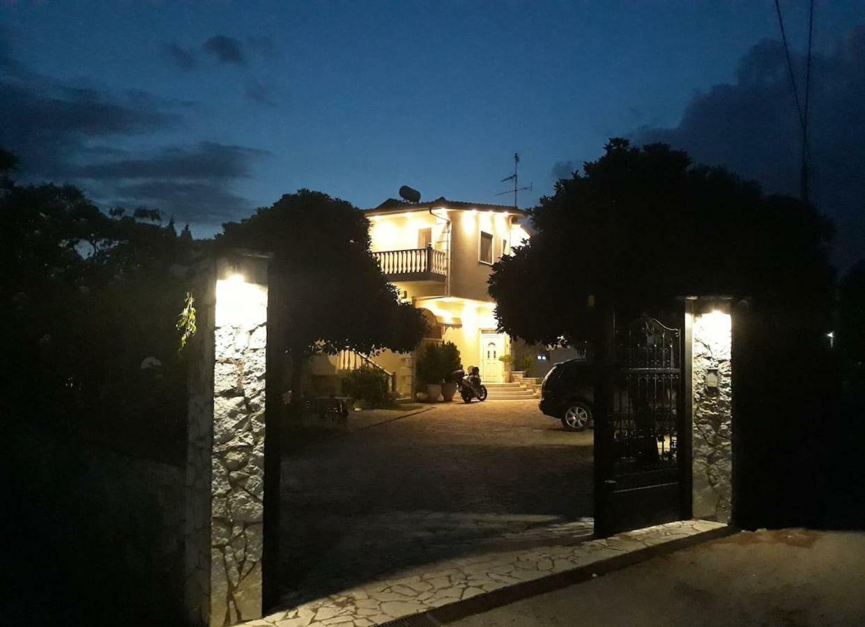 Luxury Country House In Kalamata / Sp Luaran gambar
